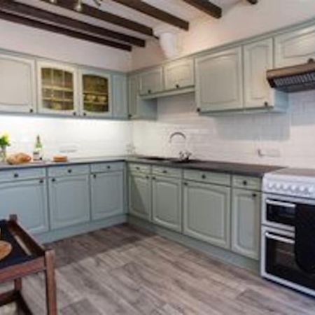 Ganarew Cottage มอนมัท ภายนอก รูปภาพ